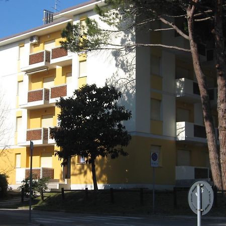 Condominio Ginestra Lignano Sabbiadoro Habitación foto
